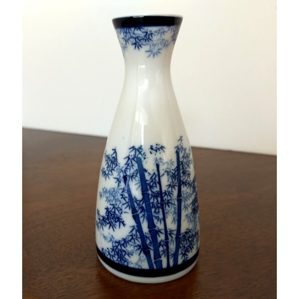 VTG Porcelain Blue & White Japanese Sake‎ Decanter Carafe Bamboo Forest Bud Vase